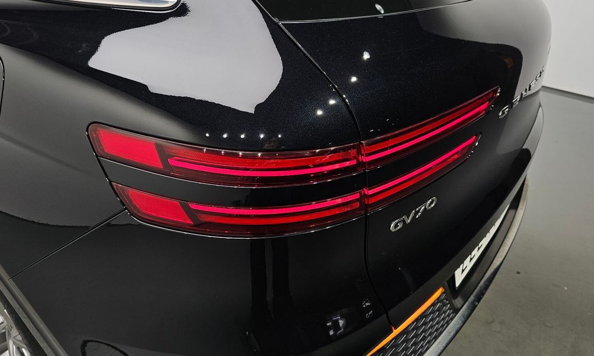 Genesis GV70 2023