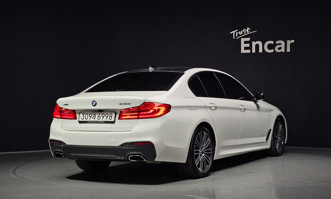 BMW 5-Series 2020