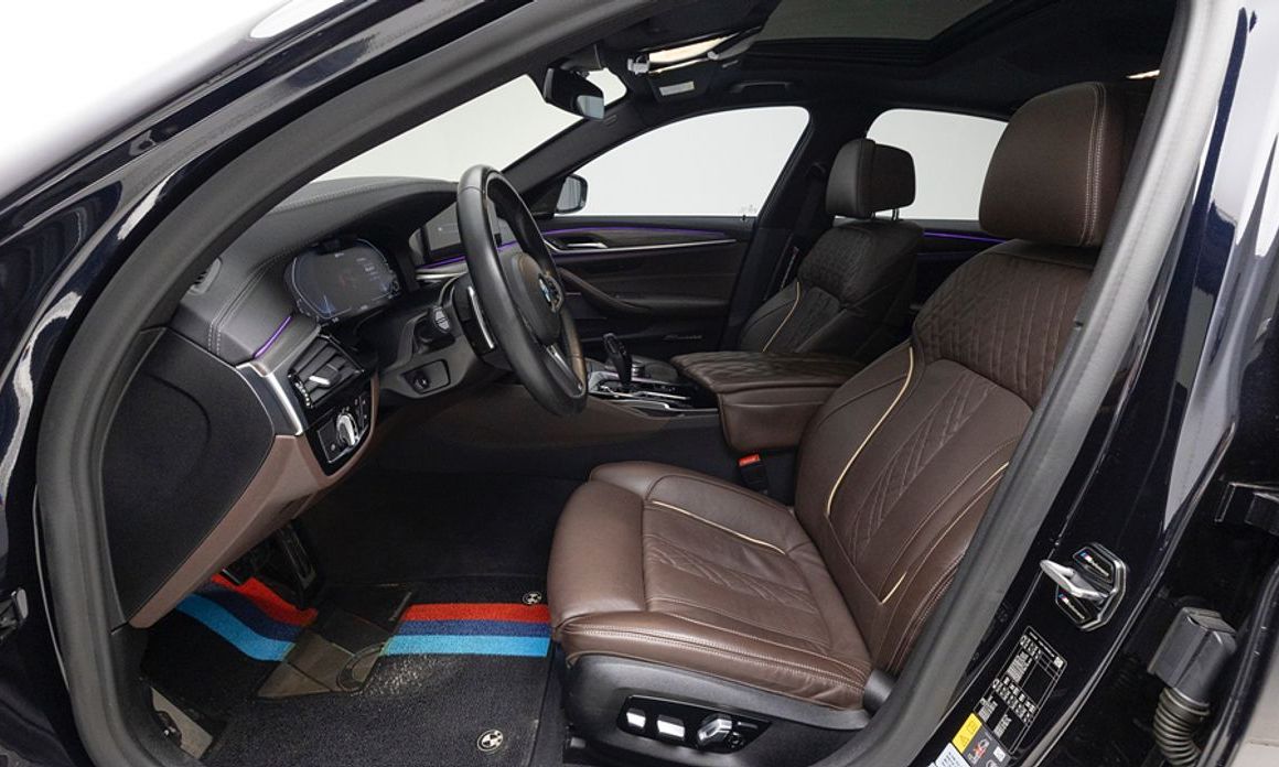 BMW 5-Series 2021