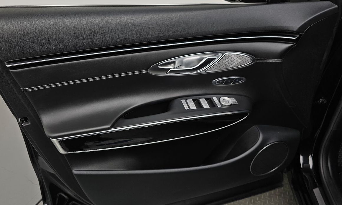 Genesis GV70 2023