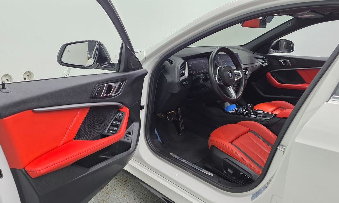 BMW 1-Series 2023