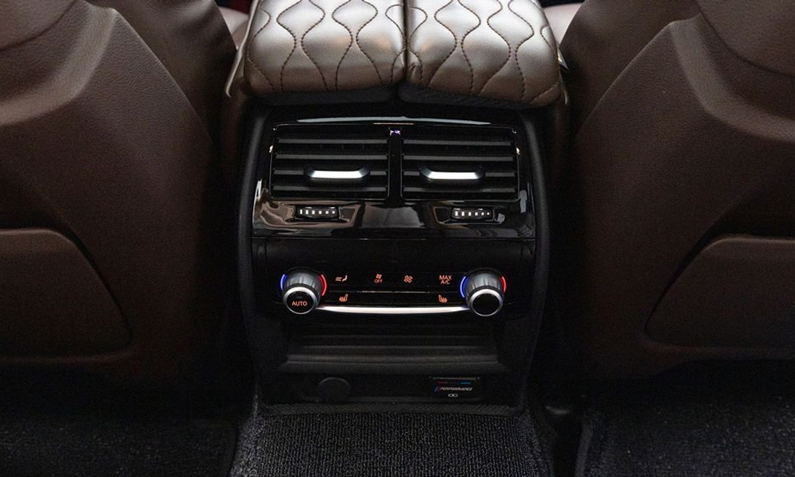 BMW 5-Series 2021
