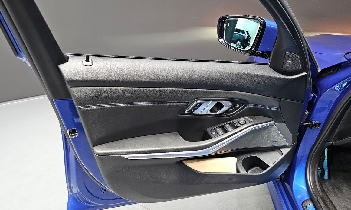 BMW 3-Series 2019