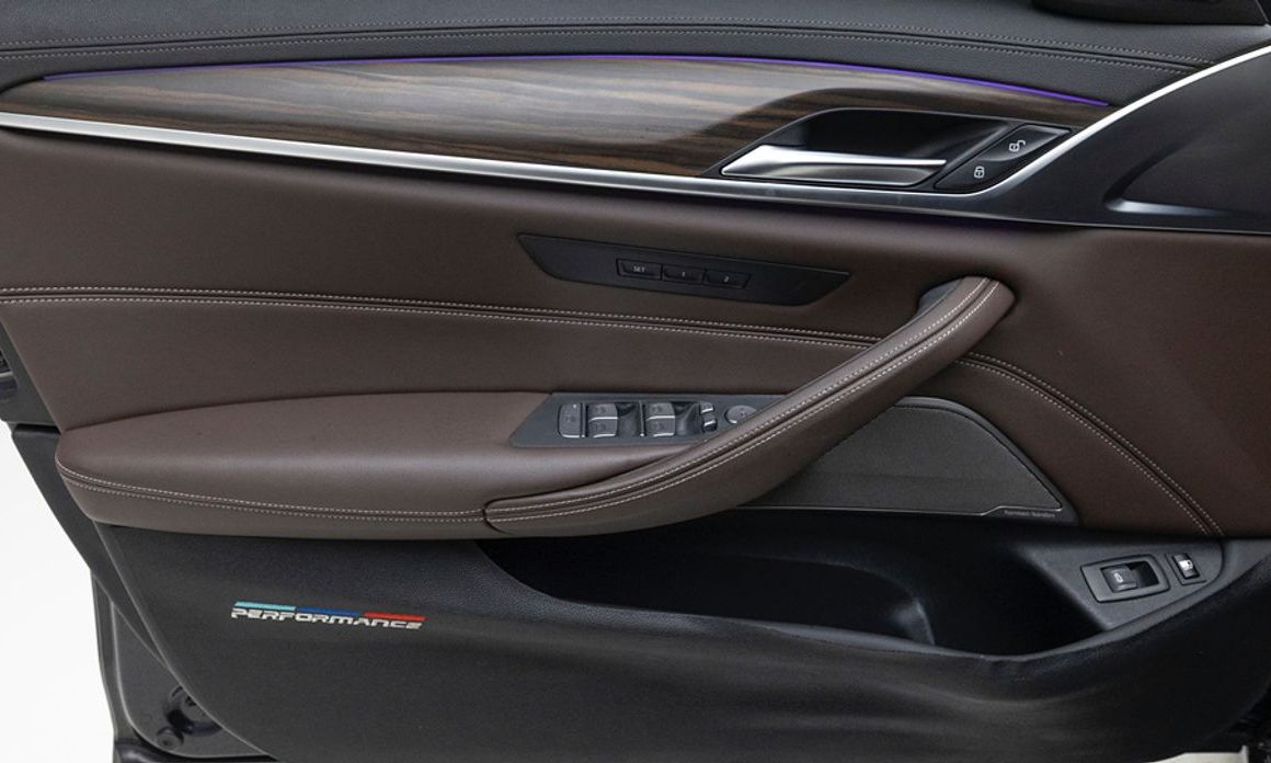 BMW 5-Series 2021