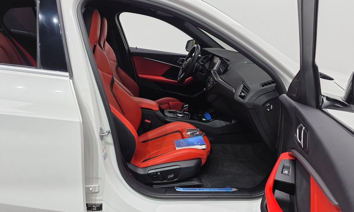 BMW 1-Series 2023