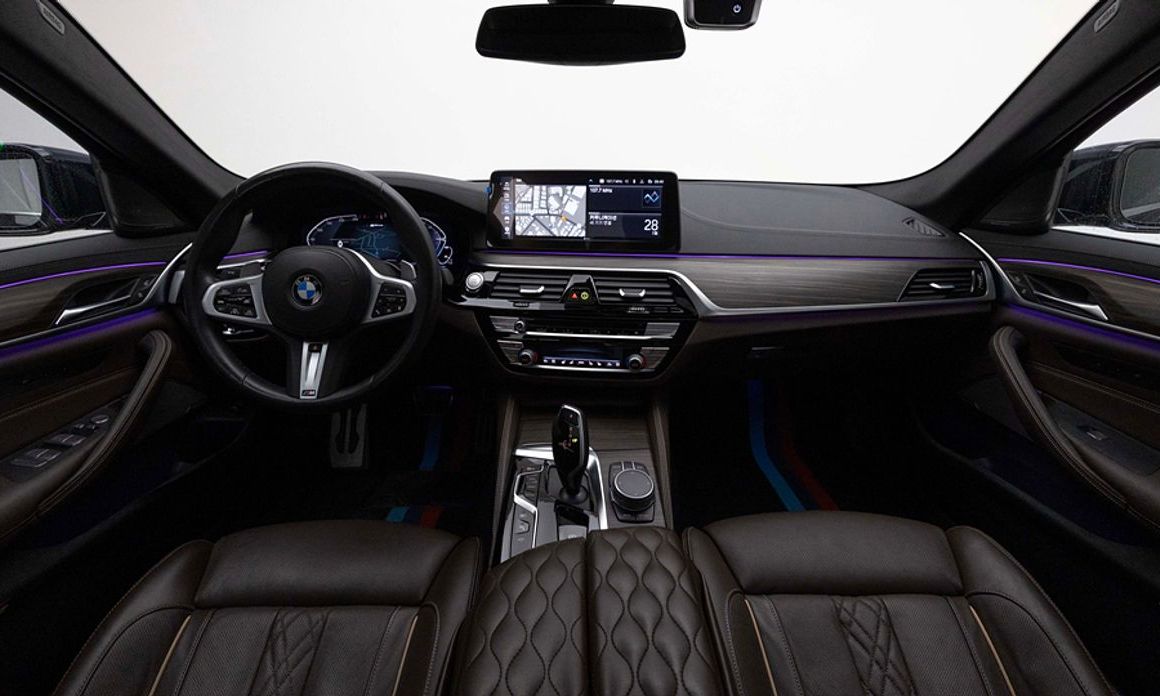 BMW 5-Series 2021