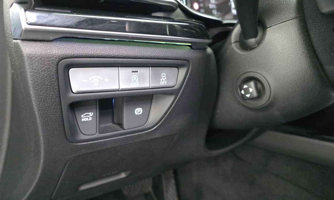 Genesis G80 2023