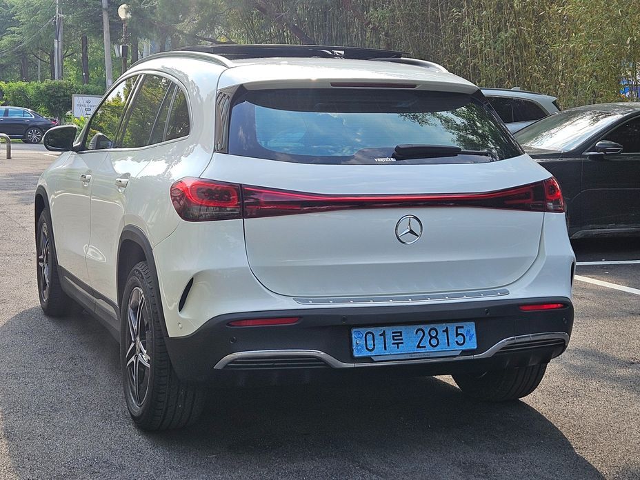 Mercedes-Benz EQA 2024