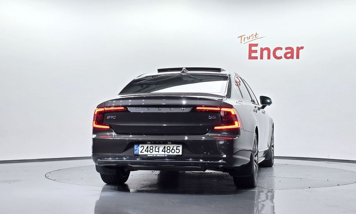 Volvo S90 2022