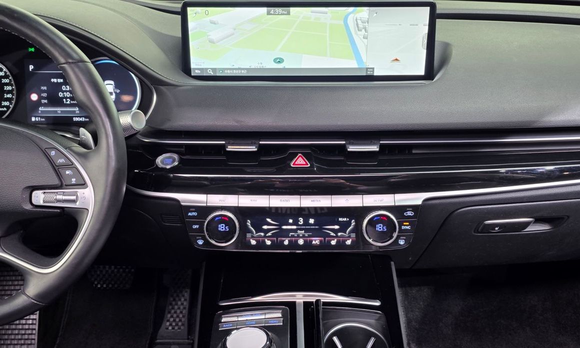 Genesis G80 2023