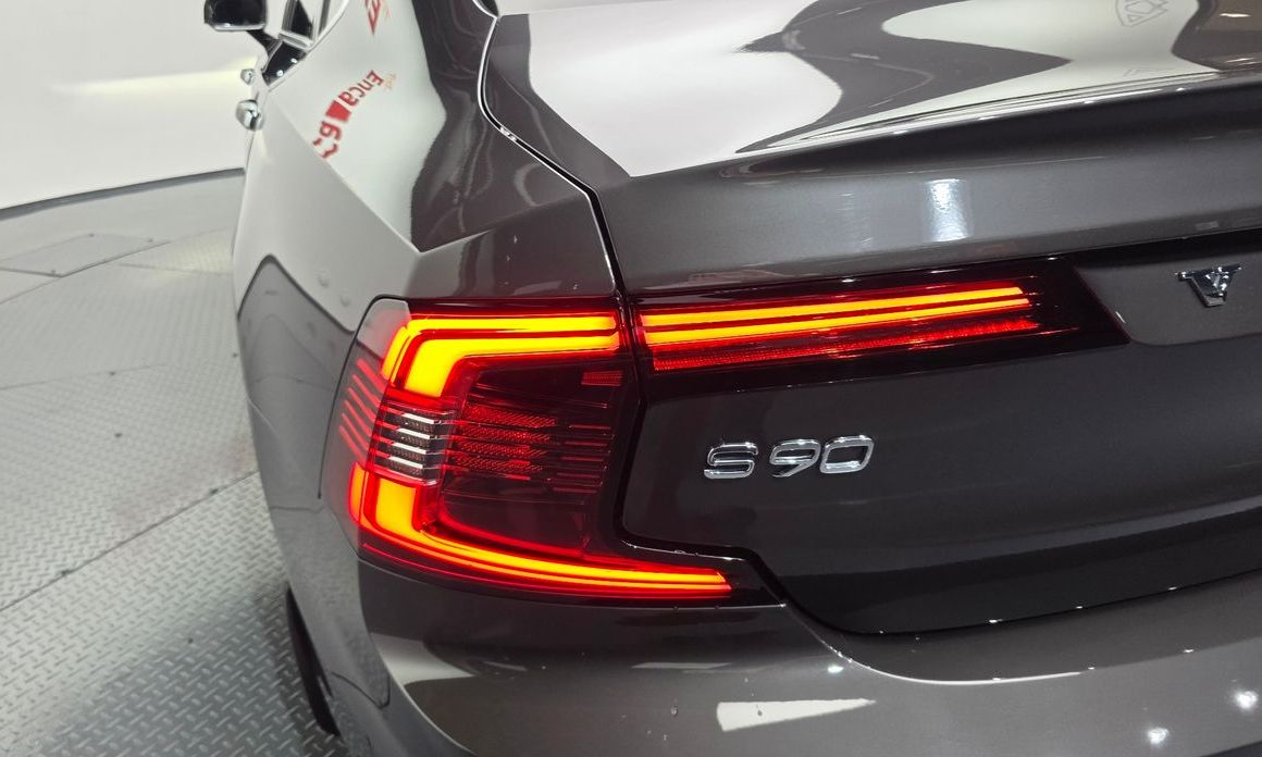 Volvo S90 2022
