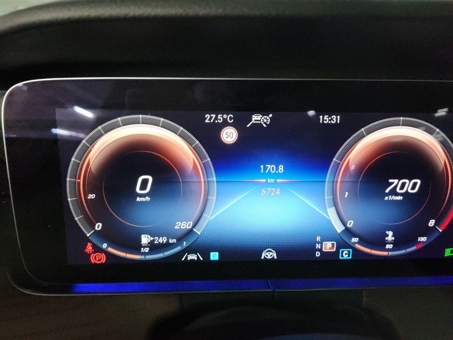 Mercedes-Benz E-Class 2022