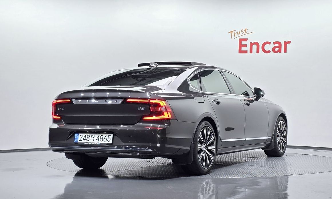 Volvo S90 2022