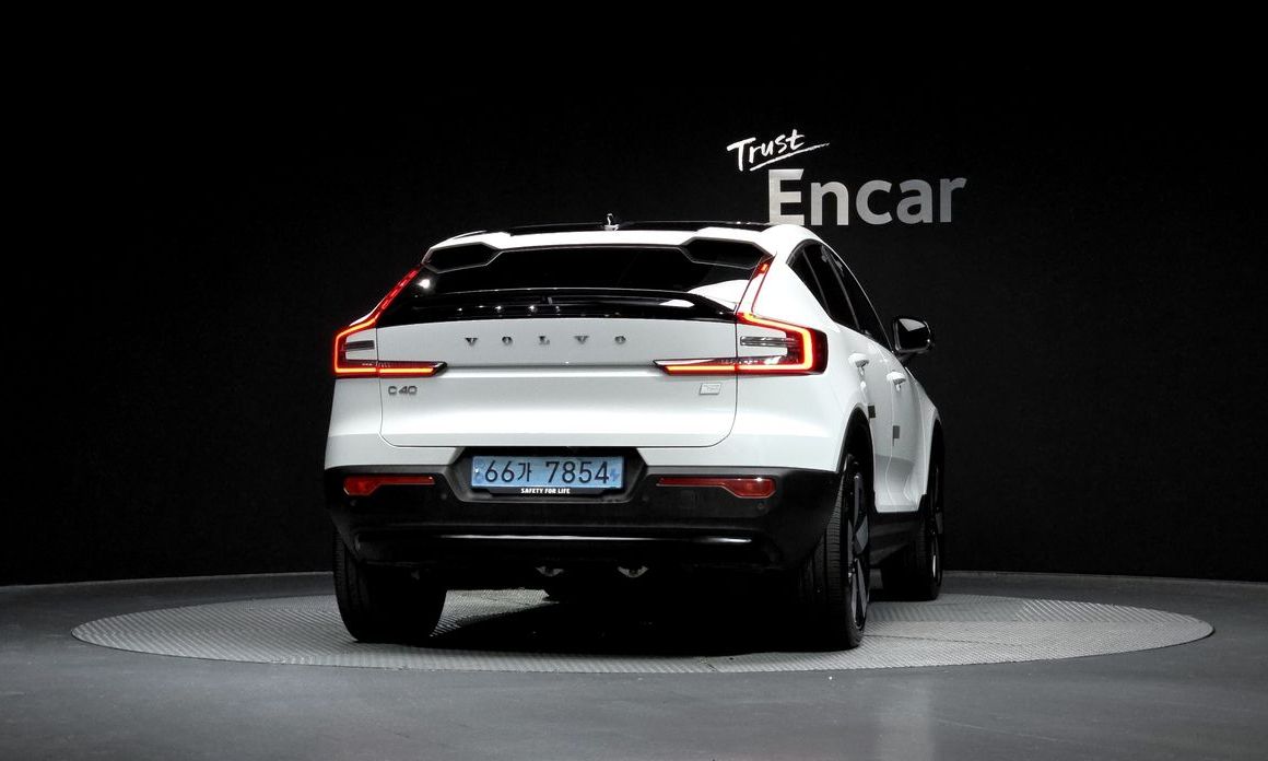 Volvo C40 2023