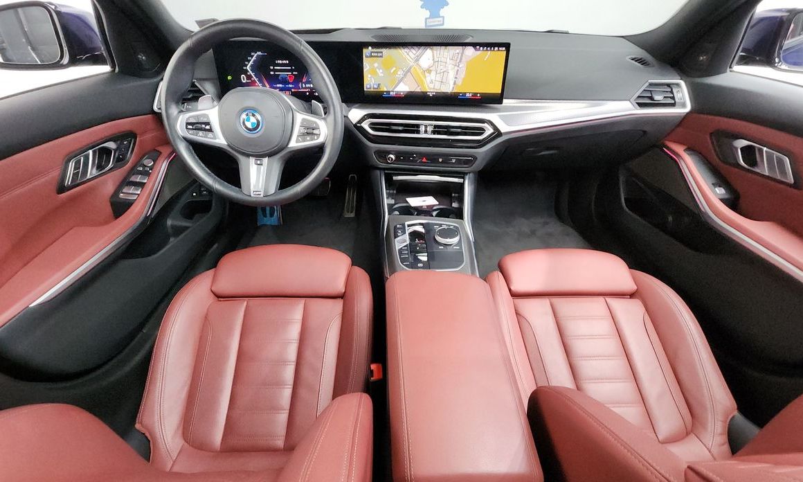 BMW 3-Series 2023