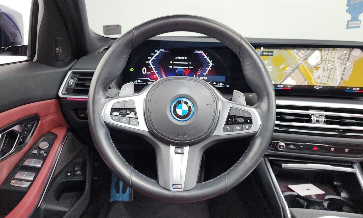 BMW 3-Series 2023