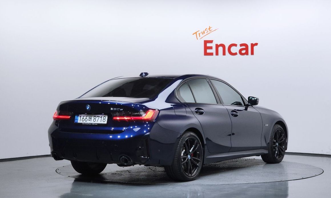 BMW 3-Series 2023