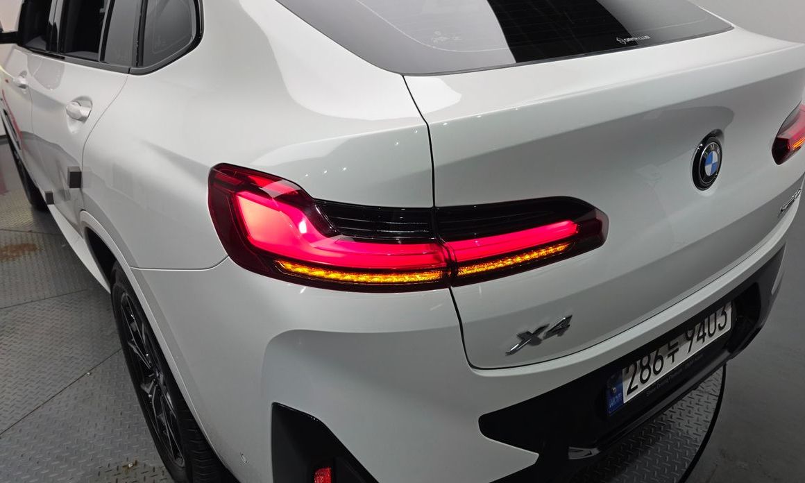 BMW X4 2023