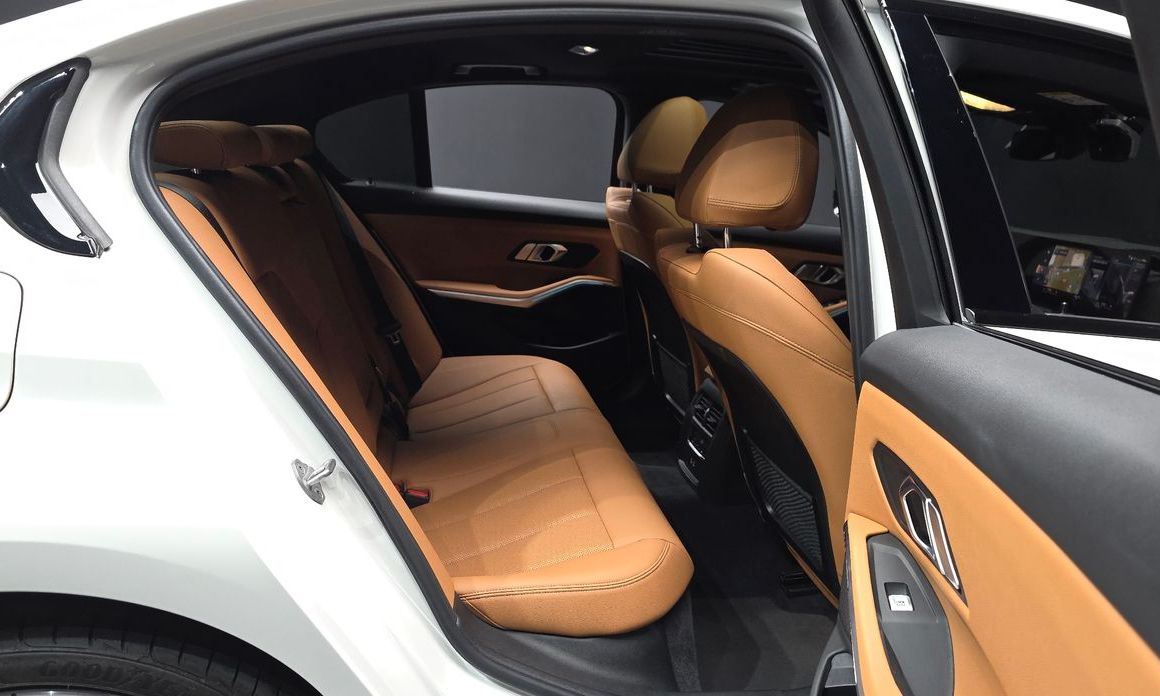 BMW 3-Series 2023