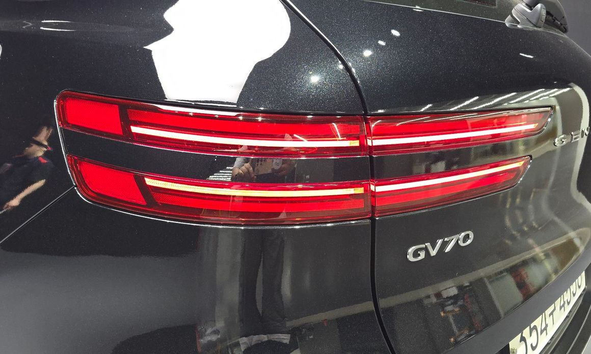 Genesis GV70 2024