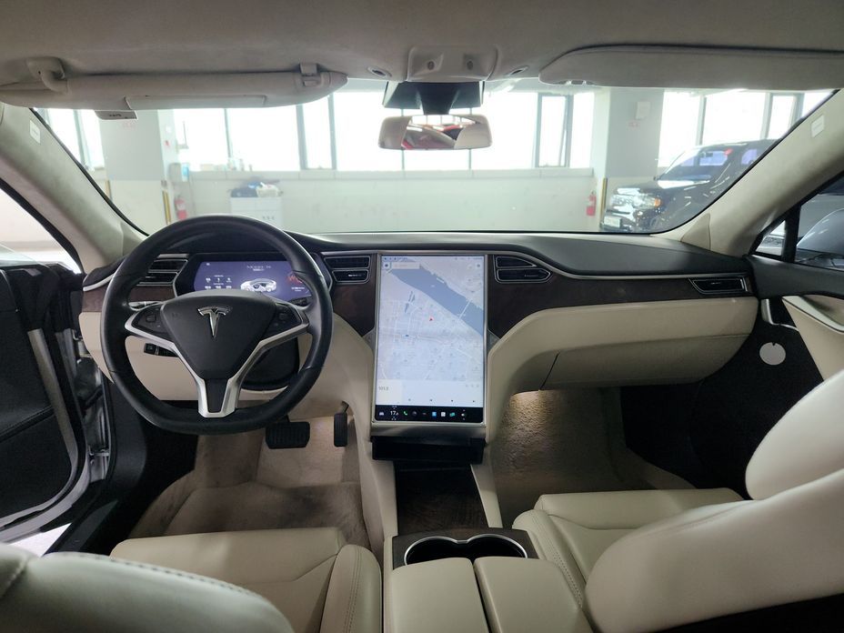 Tesla Model S 2017