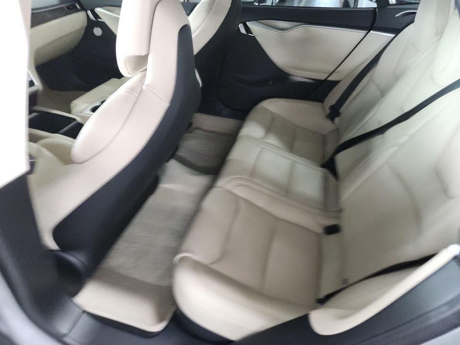 Tesla Model S 2017