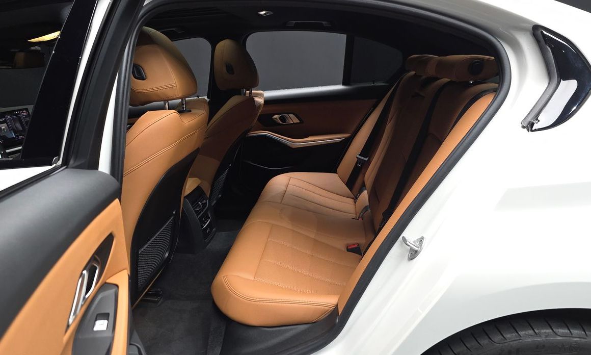 BMW 3-Series 2023