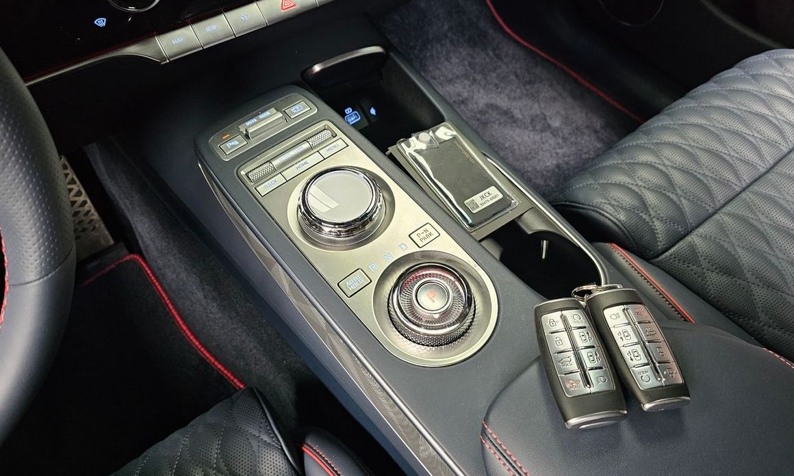 Genesis GV70 2023