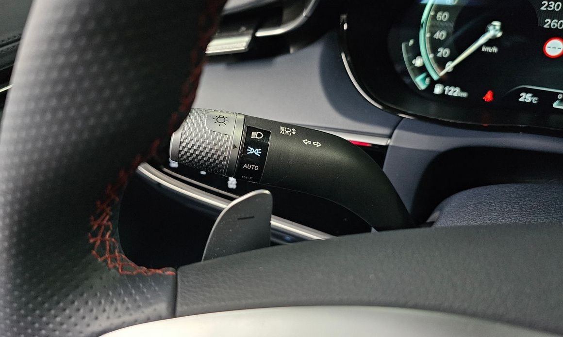 Genesis GV70 2023