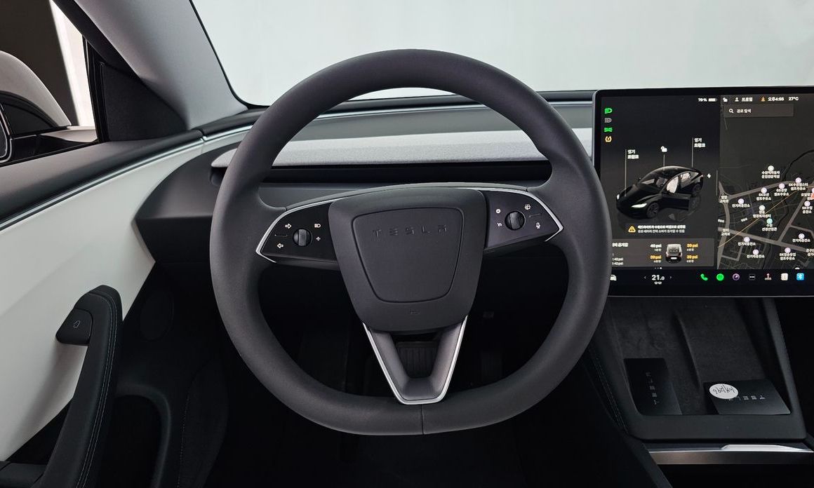 Tesla Model 3 2024