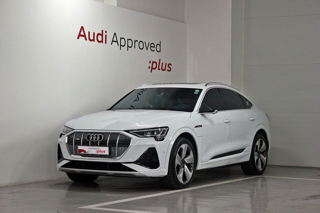 Audi e-tron 2023