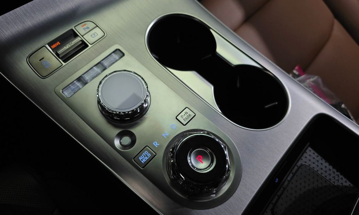 Genesis GV70 2025