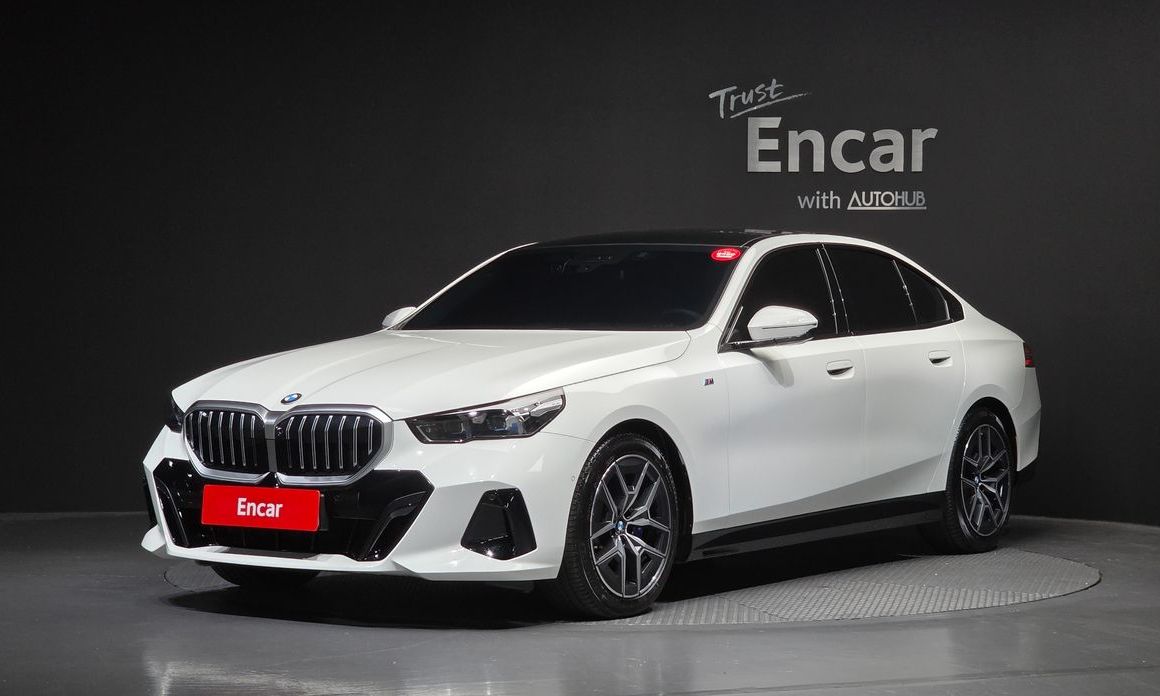 BMW 5-Series 2025