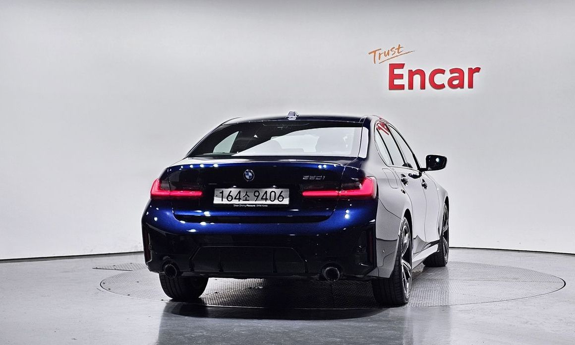 BMW 3-Series 2025