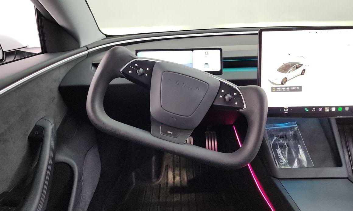 Tesla Model 3 2024