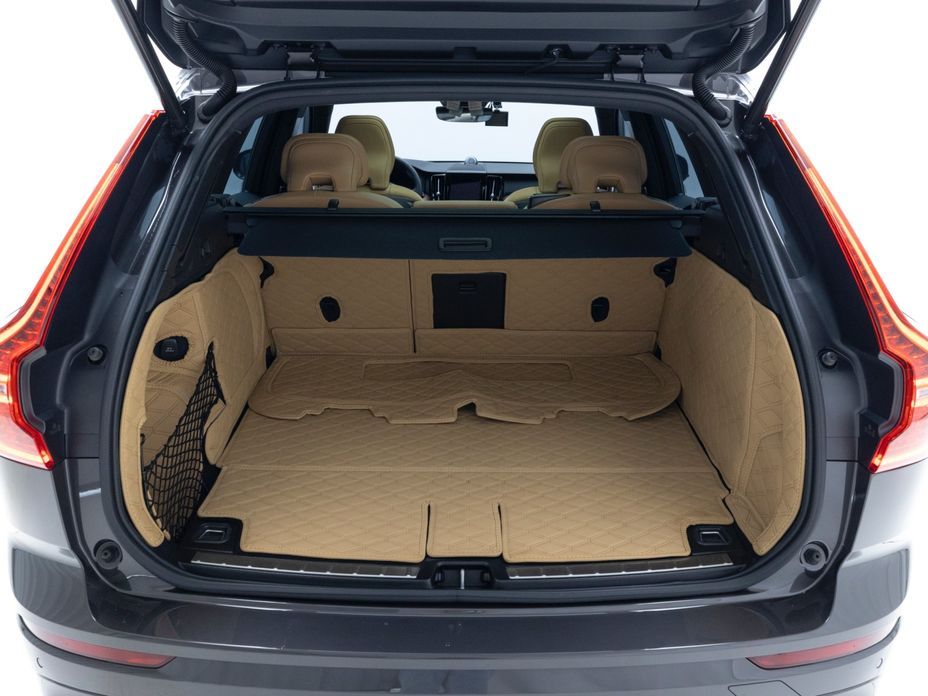Volvo XC60 2025