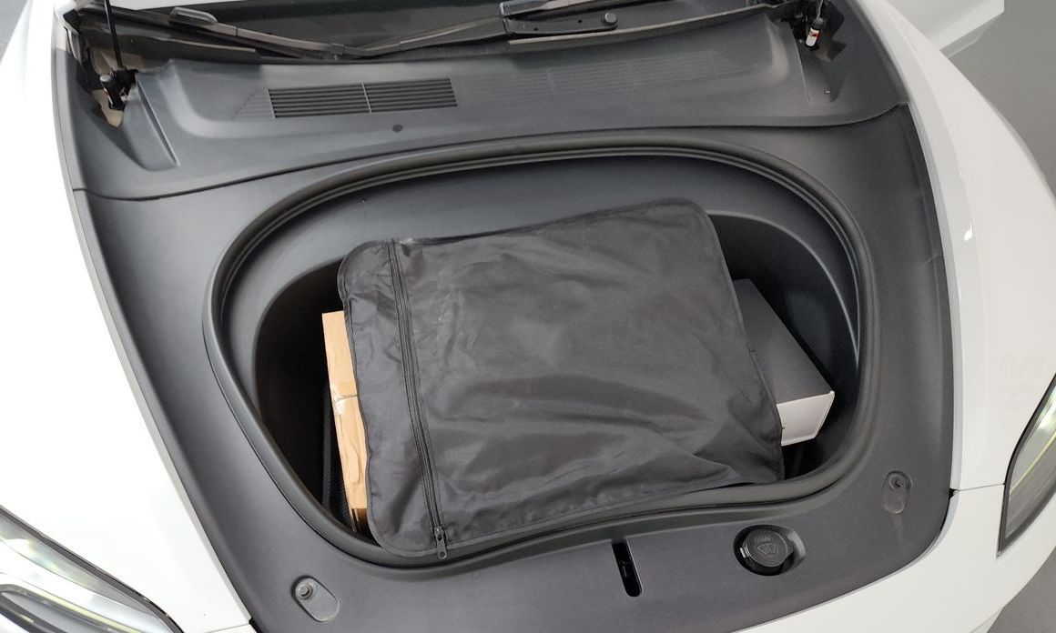 Tesla Model 3 2024