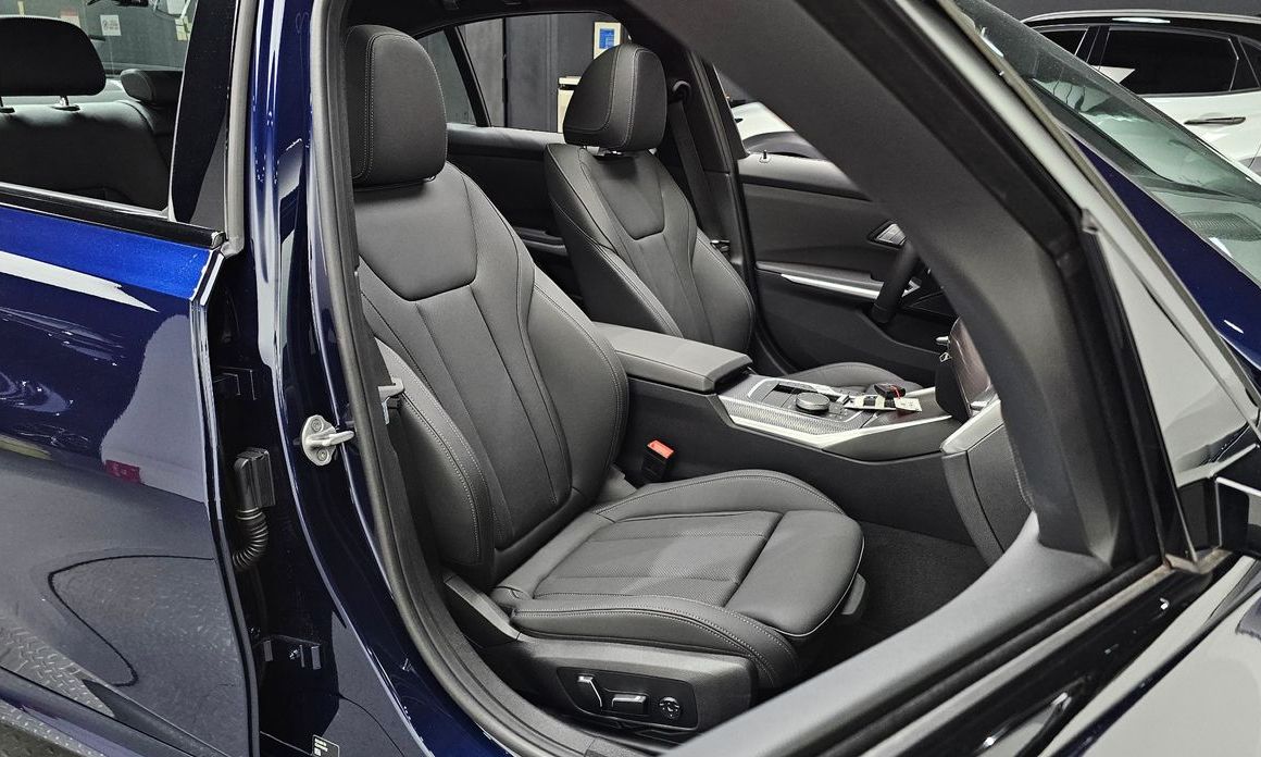 BMW 3-Series 2025