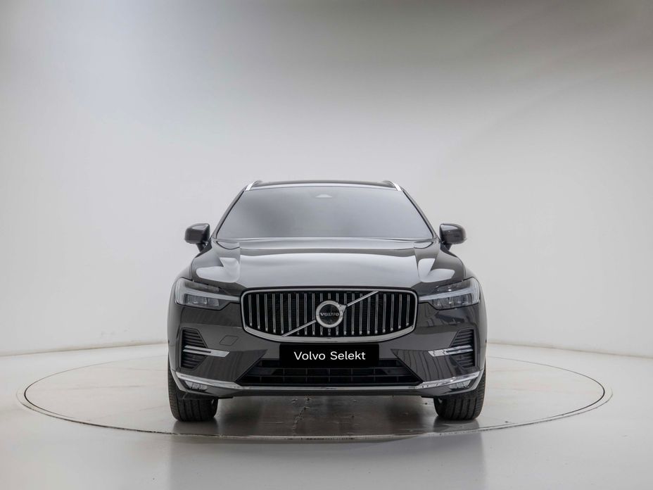 Volvo XC60 2025