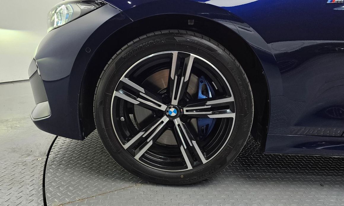 BMW 3-Series 2025