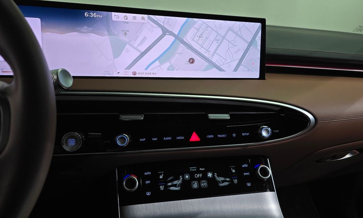 Genesis GV70 2025