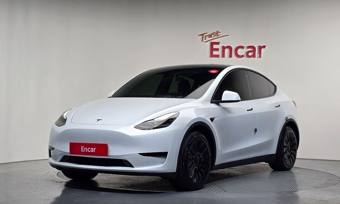 Tesla Model Y 2023