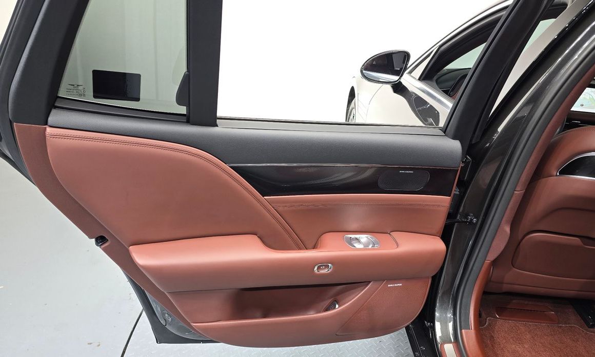 Genesis G90 2025