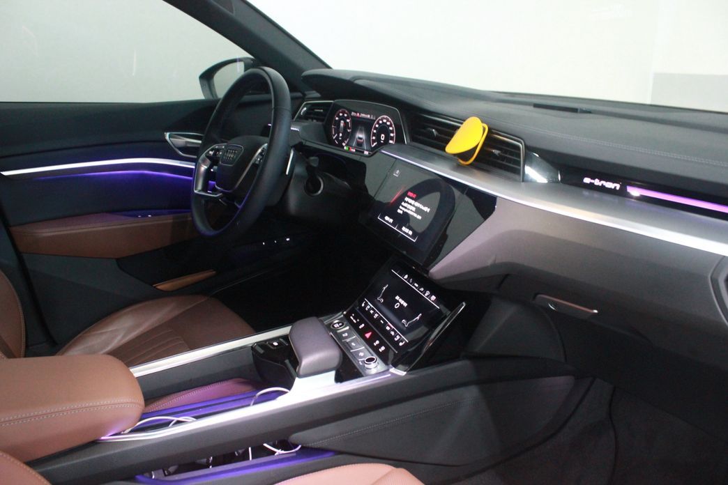 Audi Q8 e-tron 2024