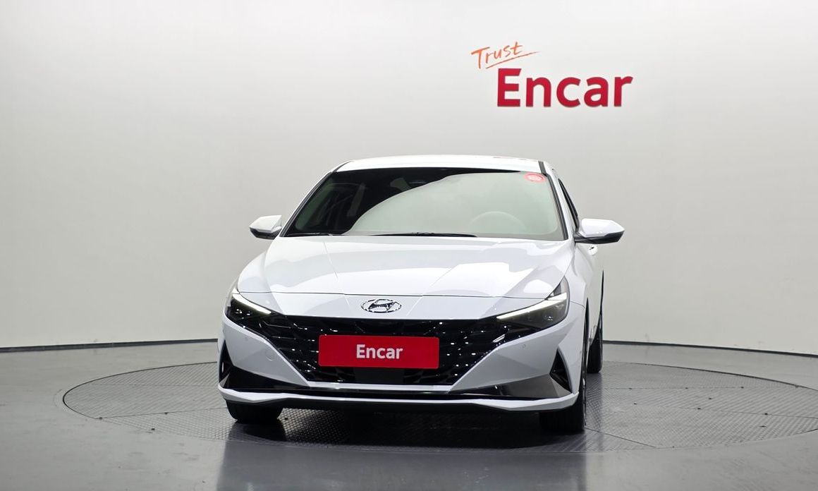 Hyundai AVANTE 2021