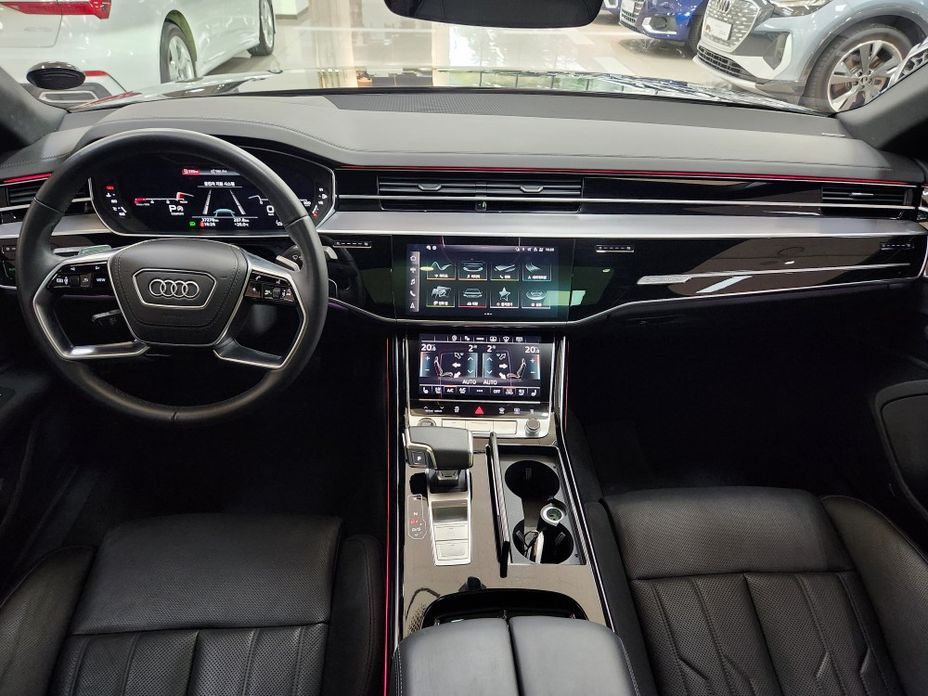 Audi A8 2023