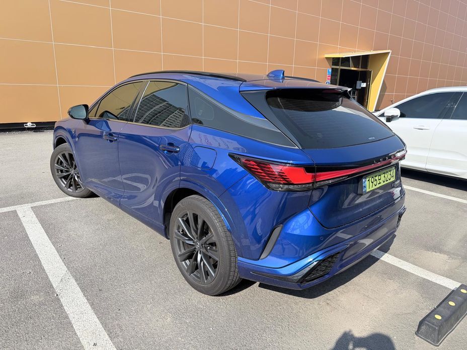 Lexus RX 2023