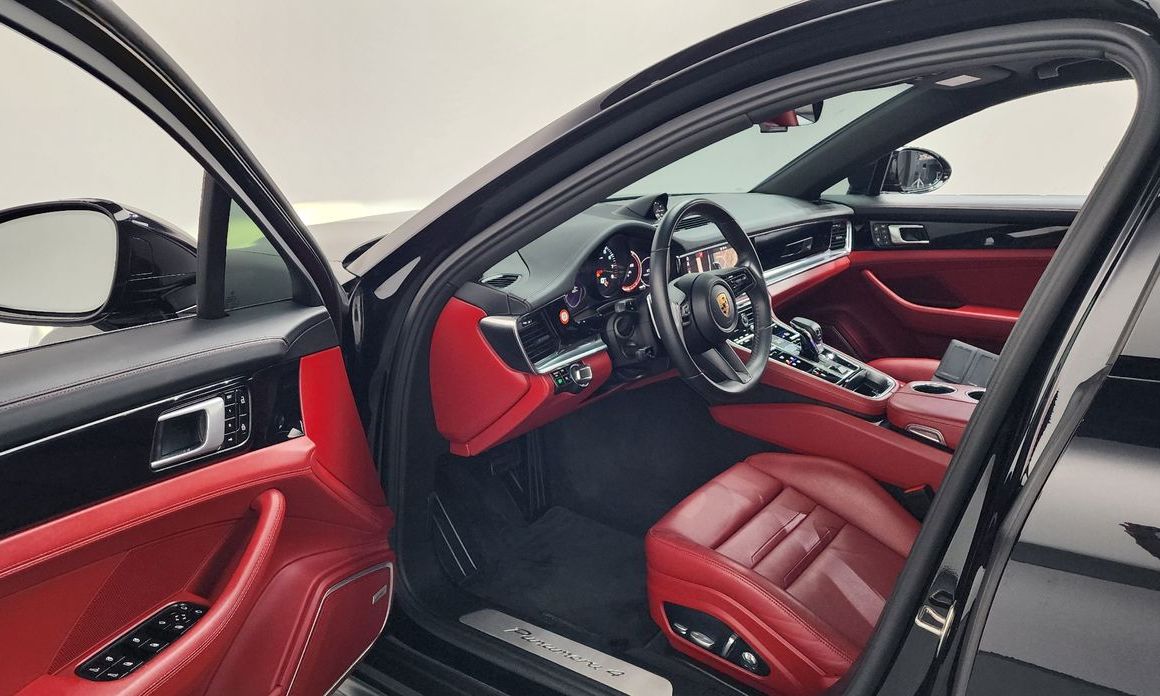 Porsche Panamera 2021