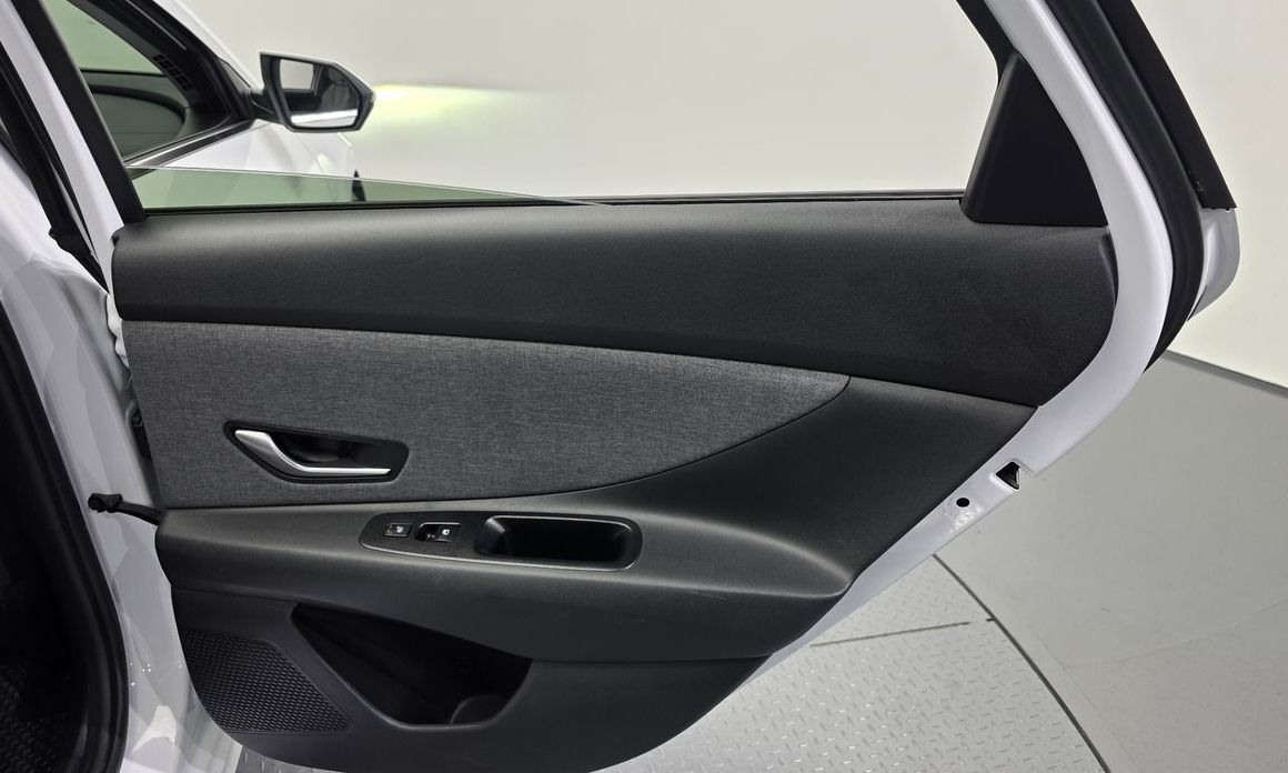 Hyundai AVANTE 2021