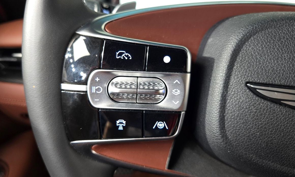 Genesis G90 2025